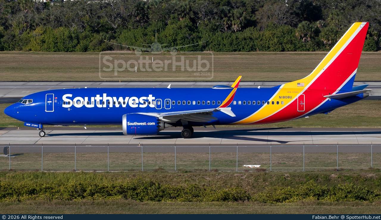 Photo of N1808U - Boeing 737 MAX 8 operated by Southwest Airlines