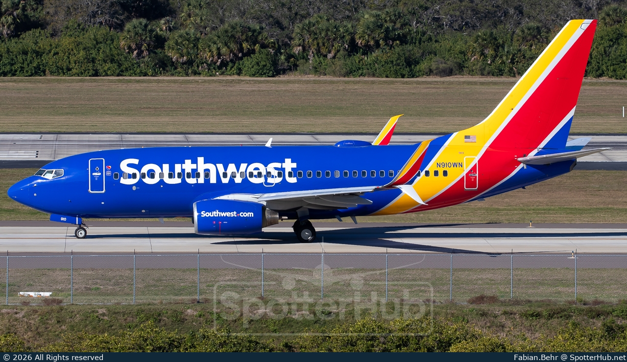Photo of N910WN - Boeing 737-7H4 operated by Southwest Airlines