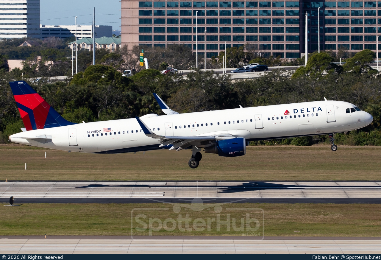 Photo of N395DZ - Airbus A321-211 operated by Delta Air Lines