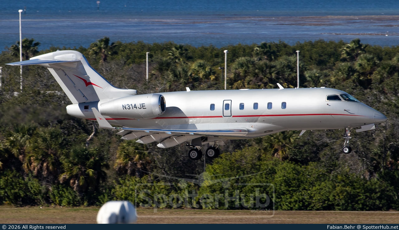 Photo of N314JE - Bombardier Challenger 300 operated by Vista America