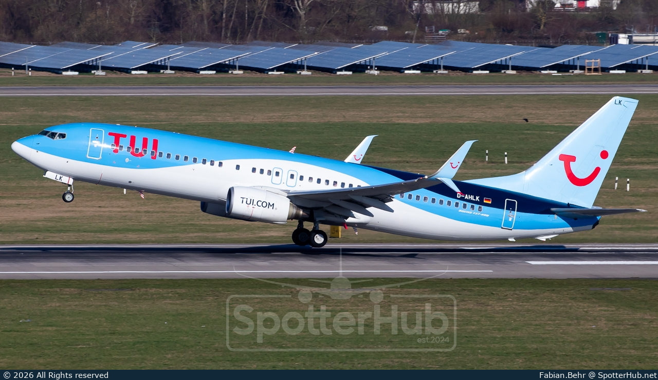 Photo of D-AHLK - Boeing 737-8K5 operated by TUIfly
