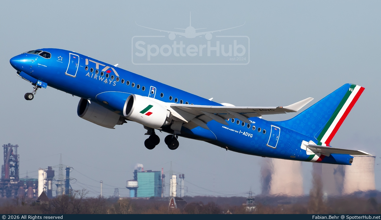 Photo of I-ADVG - Airbus A220-100 operated by ITA Airways