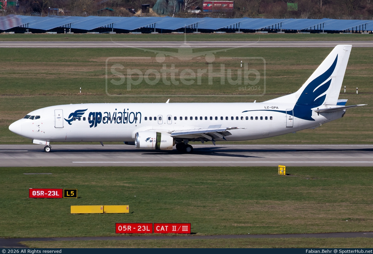 Photo of LZ-GPA - Boeing 737-430 operated by GP Aviation