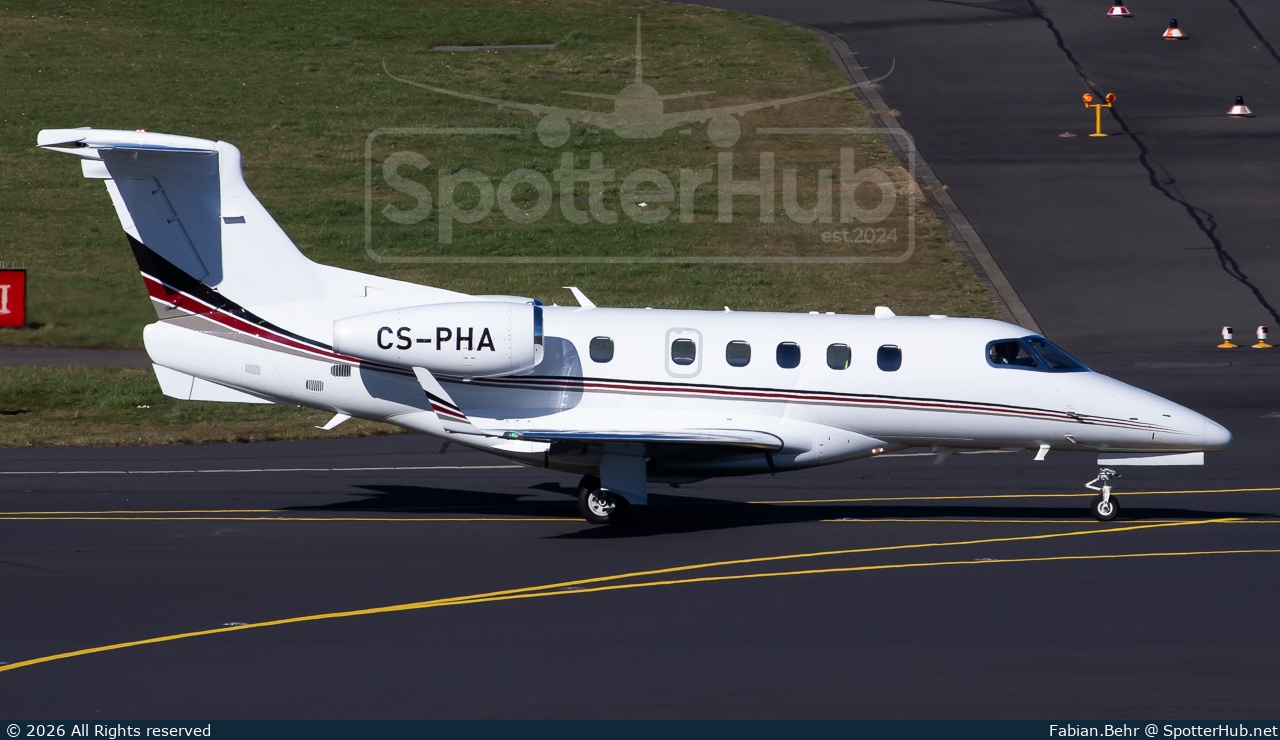Photo of CS-PHA - Embraer Phenom 300 operated by NetJets Europe