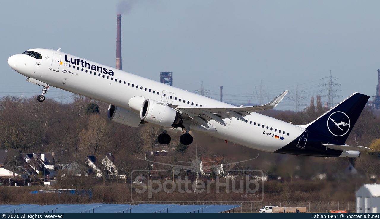 Photo of D-AIEJ - Airbus A321-271NX operated by Lufthansa