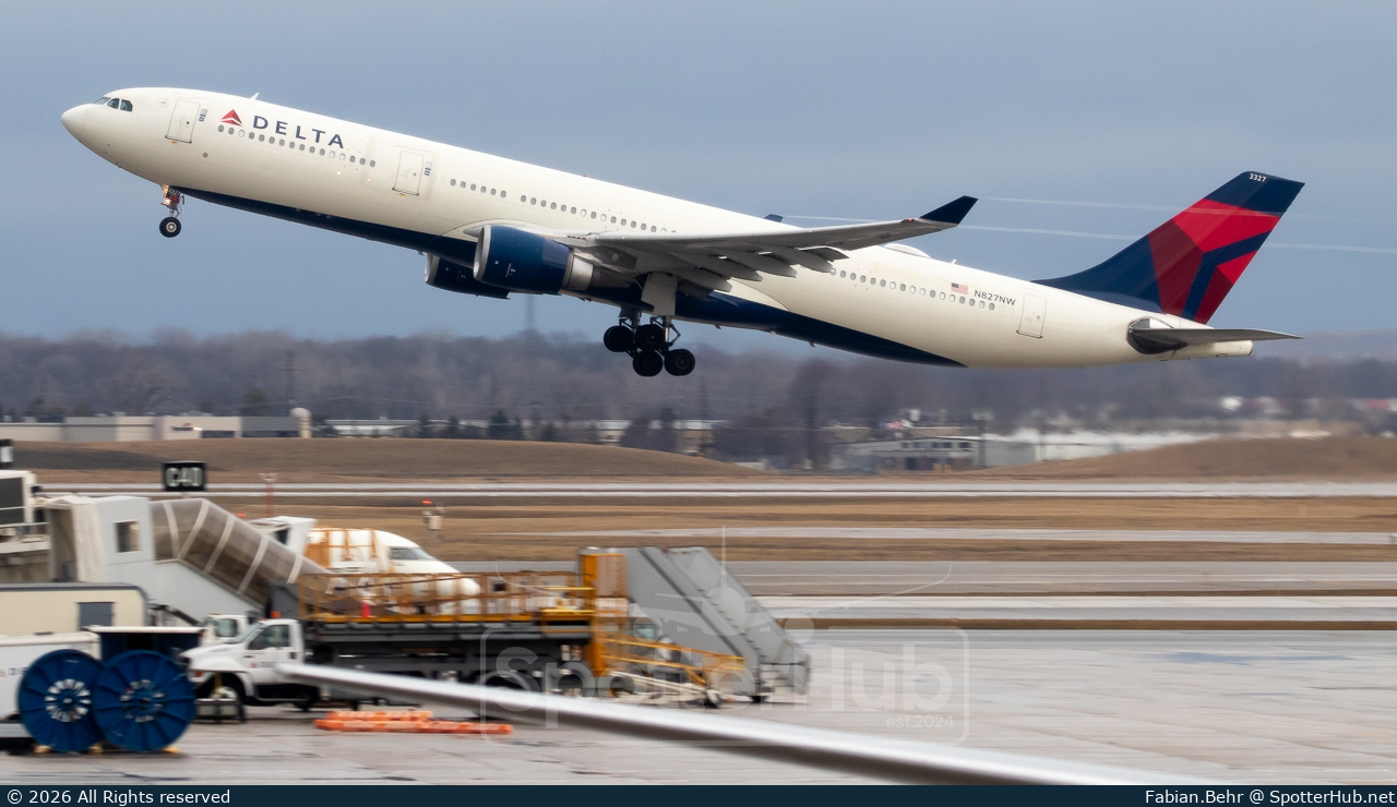 Photo of N827NW - Airbus A330-302 operated by Delta Air Lines