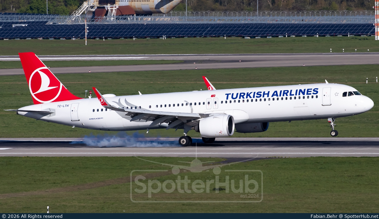 Photo of TC-LTH - Airbus A321-271NX operated by Turkish Airlines