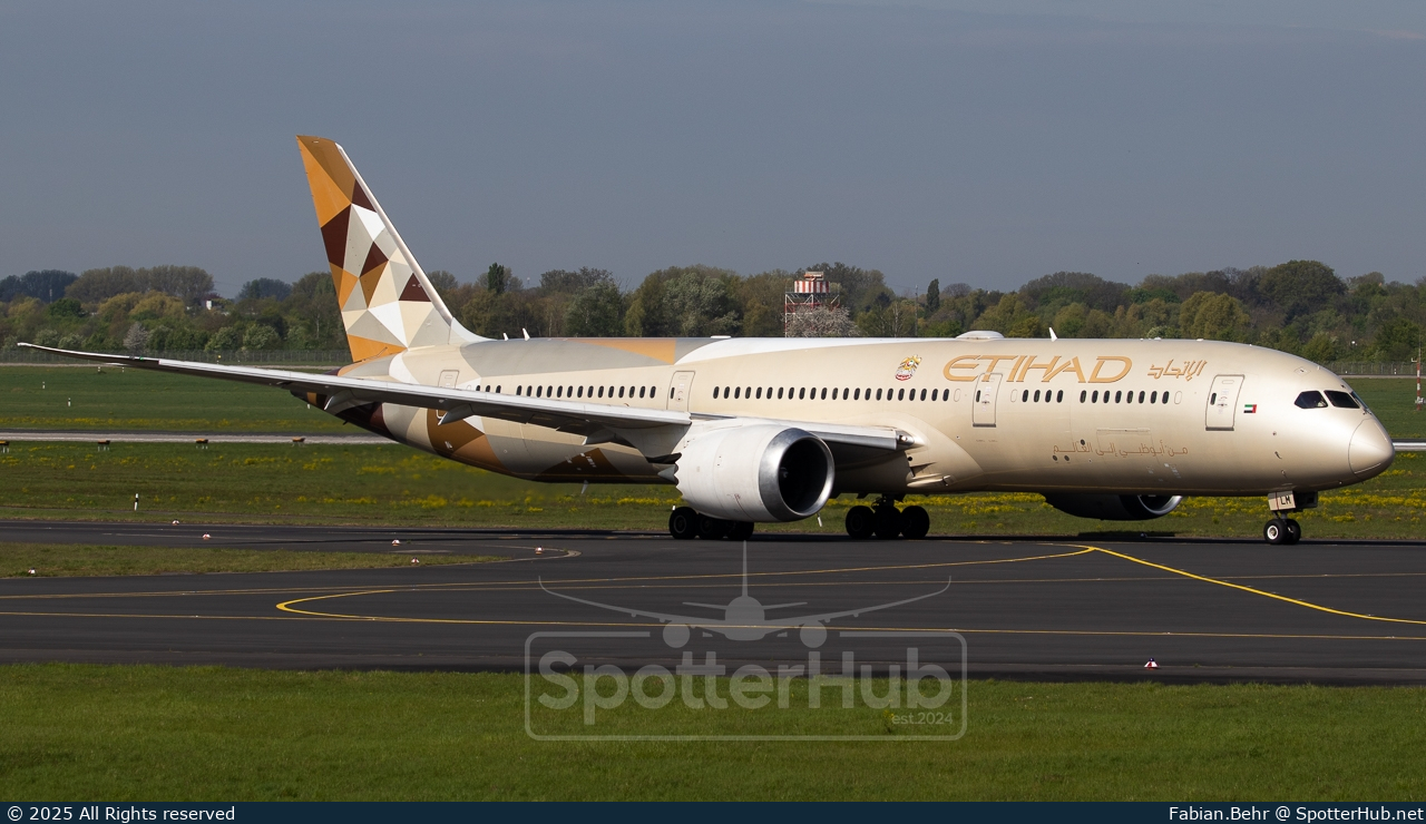 Photo of A6-BLH - Boeing 787-9 Dreamliner operated by Etihad Airways