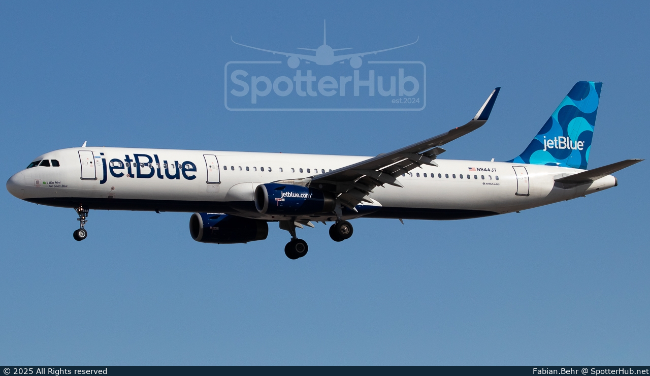 Photo of N944JT - Airbus A321-231 operated by jetBlue Airways