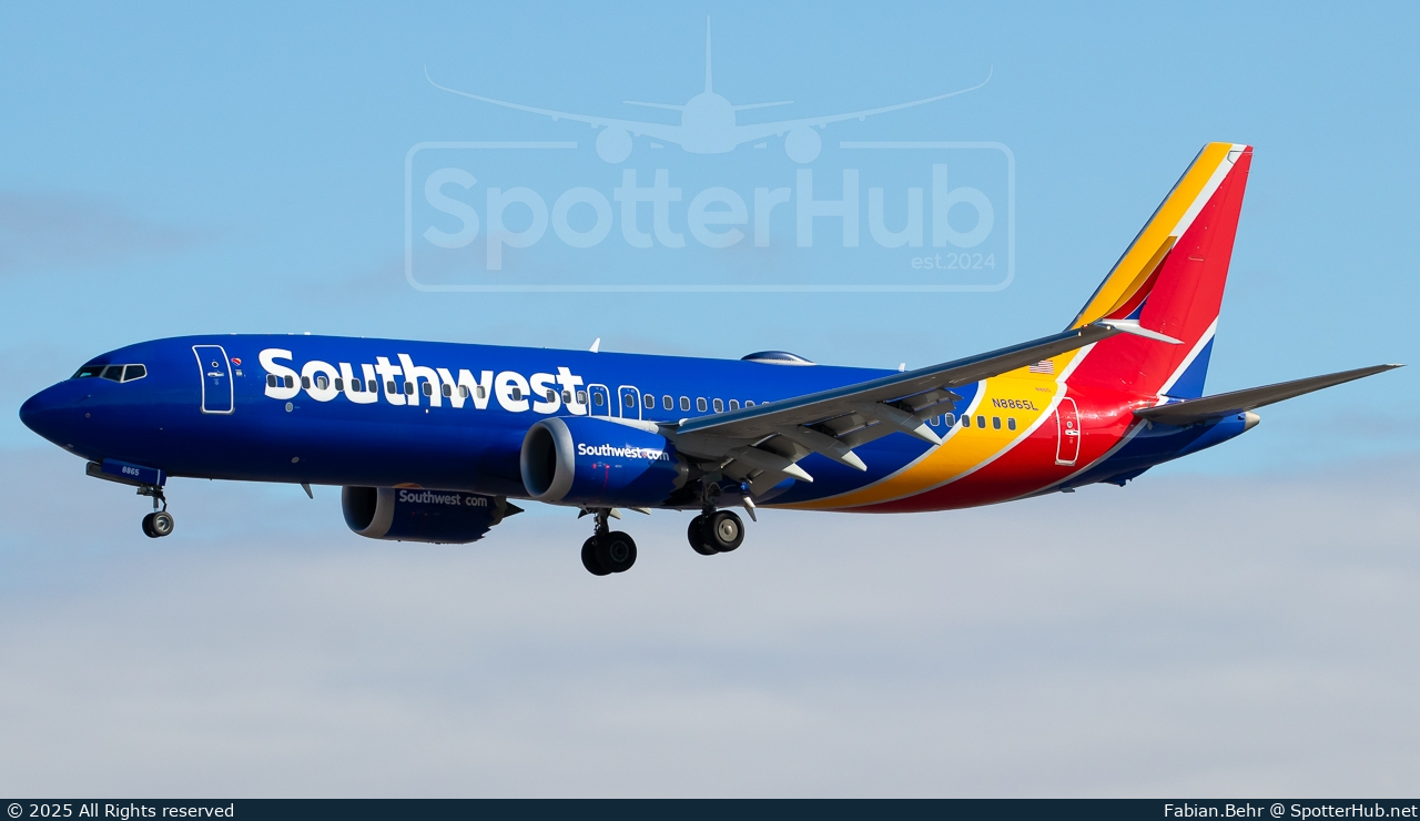 Photo of N8865L - Boeing 737 MAX 8 operated by Southwest Airlines
