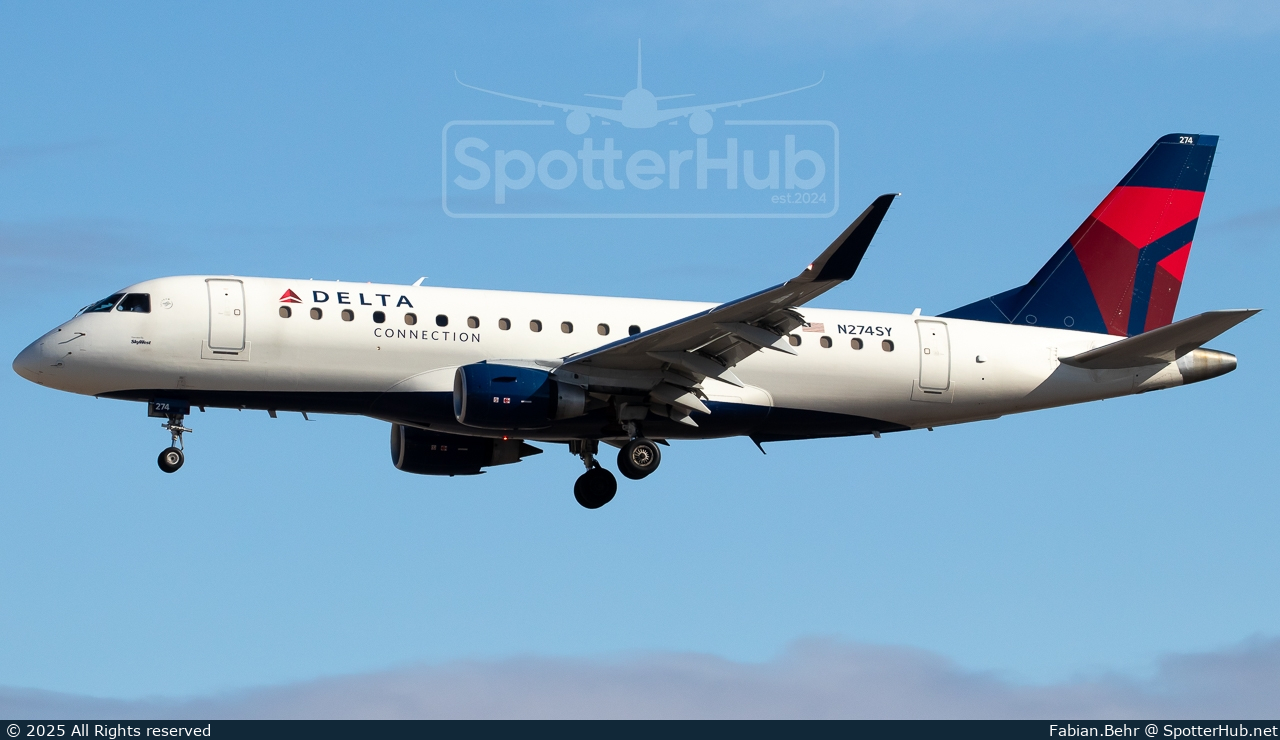 Photo of N274SY - Embraer ERJ-175LR operated by Delta Connection (opb SkyWest Airlines)