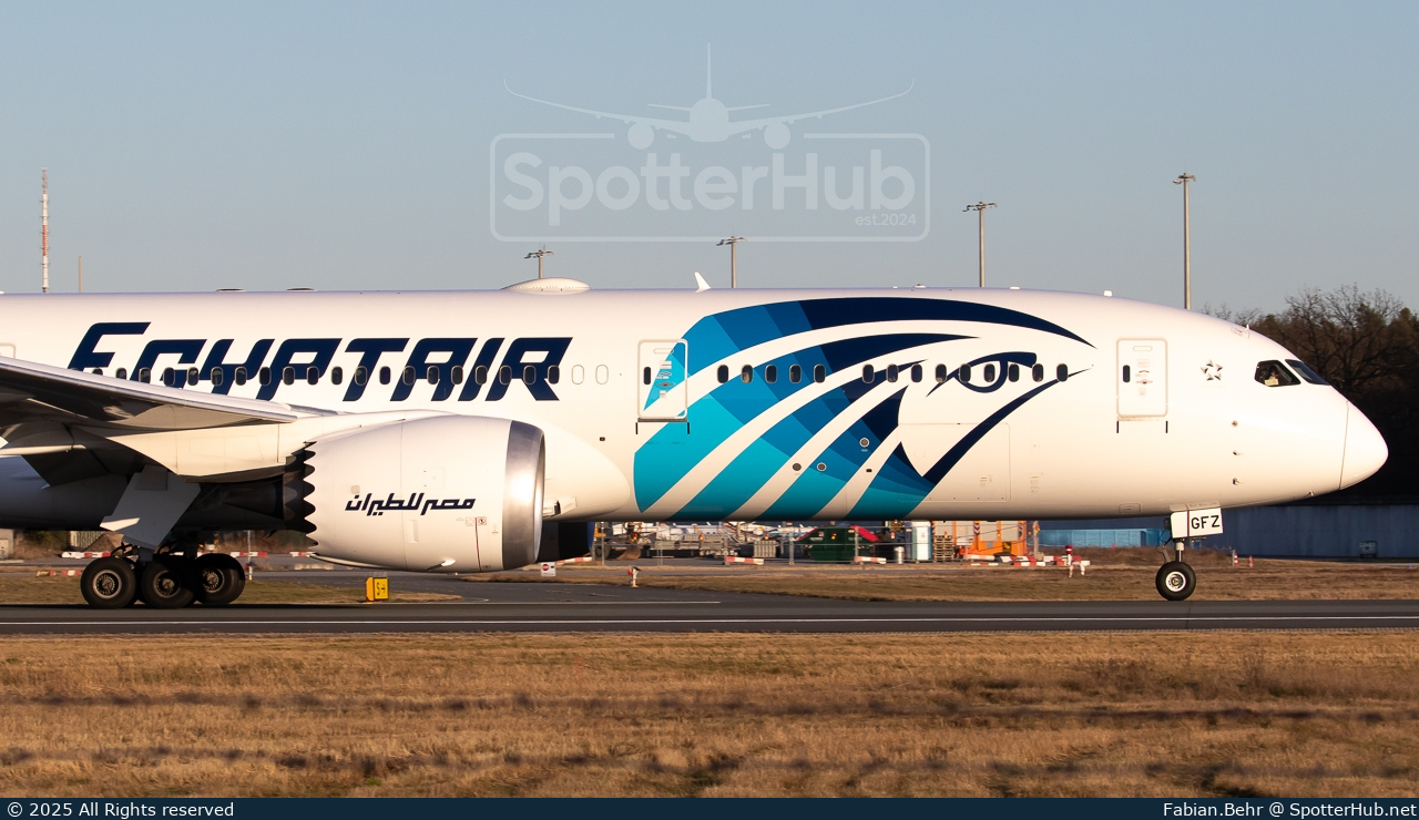 Photo of SU-GFZ - Boeing 787-9 Dreamliner operated by Egyptair