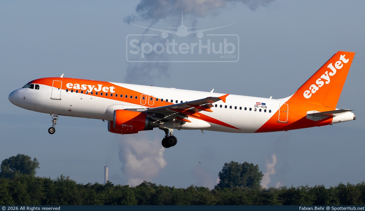 Photo of OE-ICN - Airbus A320-214 operated by easyJet Europe