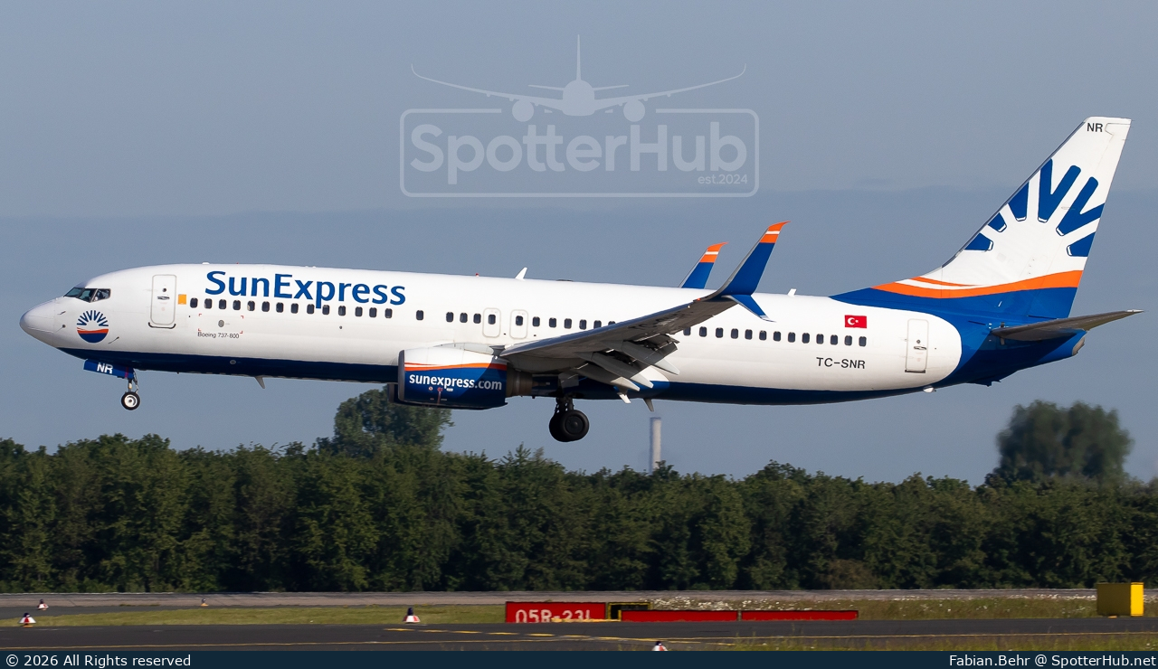Photo of TC-SNR - Boeing 737-8HC operated by SunExpress