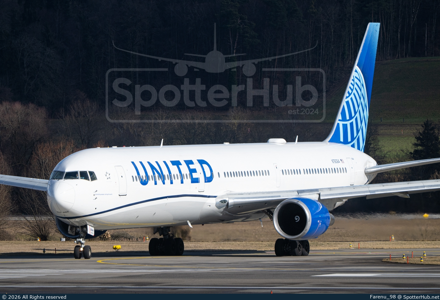 Photo of N76064 - Boeing 767-424(ER) operated by United Airlines