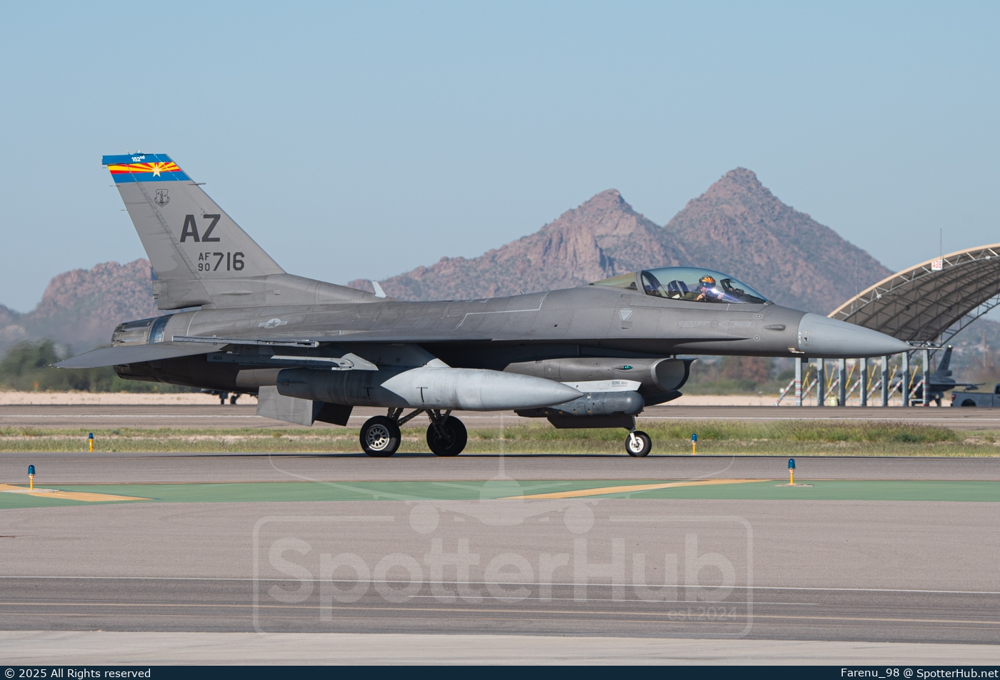 Photo of 90-0716 - General Dynamics F-16CM Fighting Falcon operated by US Air Force