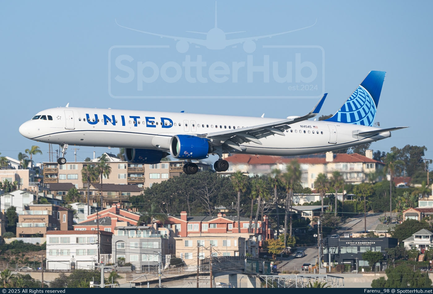 Photo of N14545 - Airbus A321-271NX operated by United Airlines
