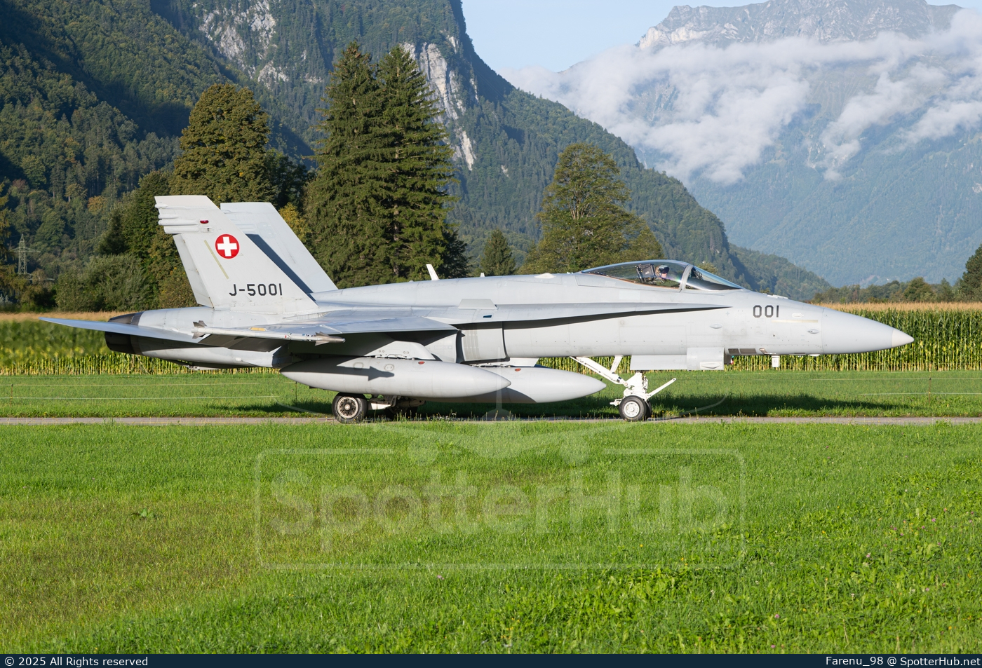 Photo of J-5001 - McDonnell Douglas F/A-18C Hornet operated by Swiss Air Force