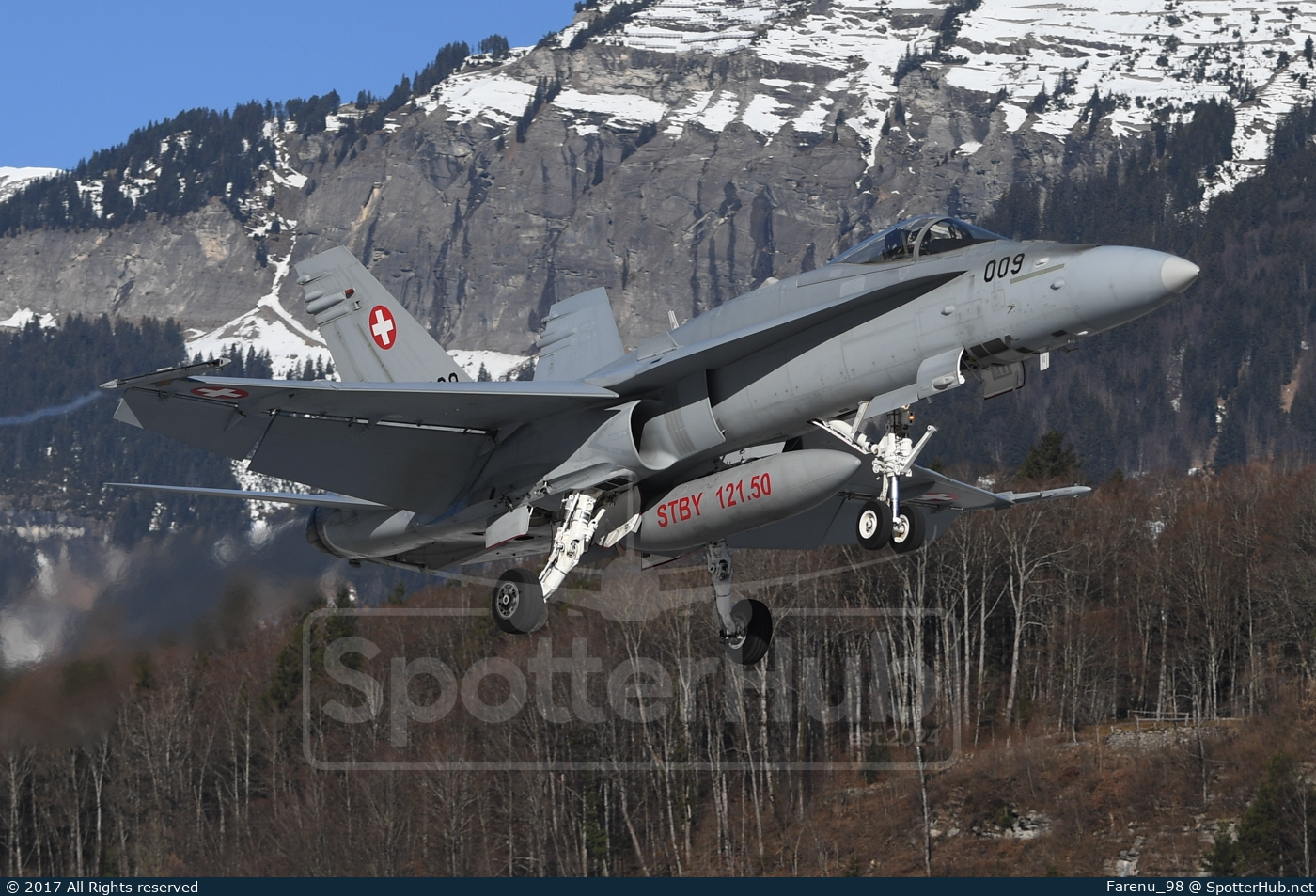 Photo of J-5009 - McDonnell Douglas F/A-18C Hornet operated by Swiss Air Force