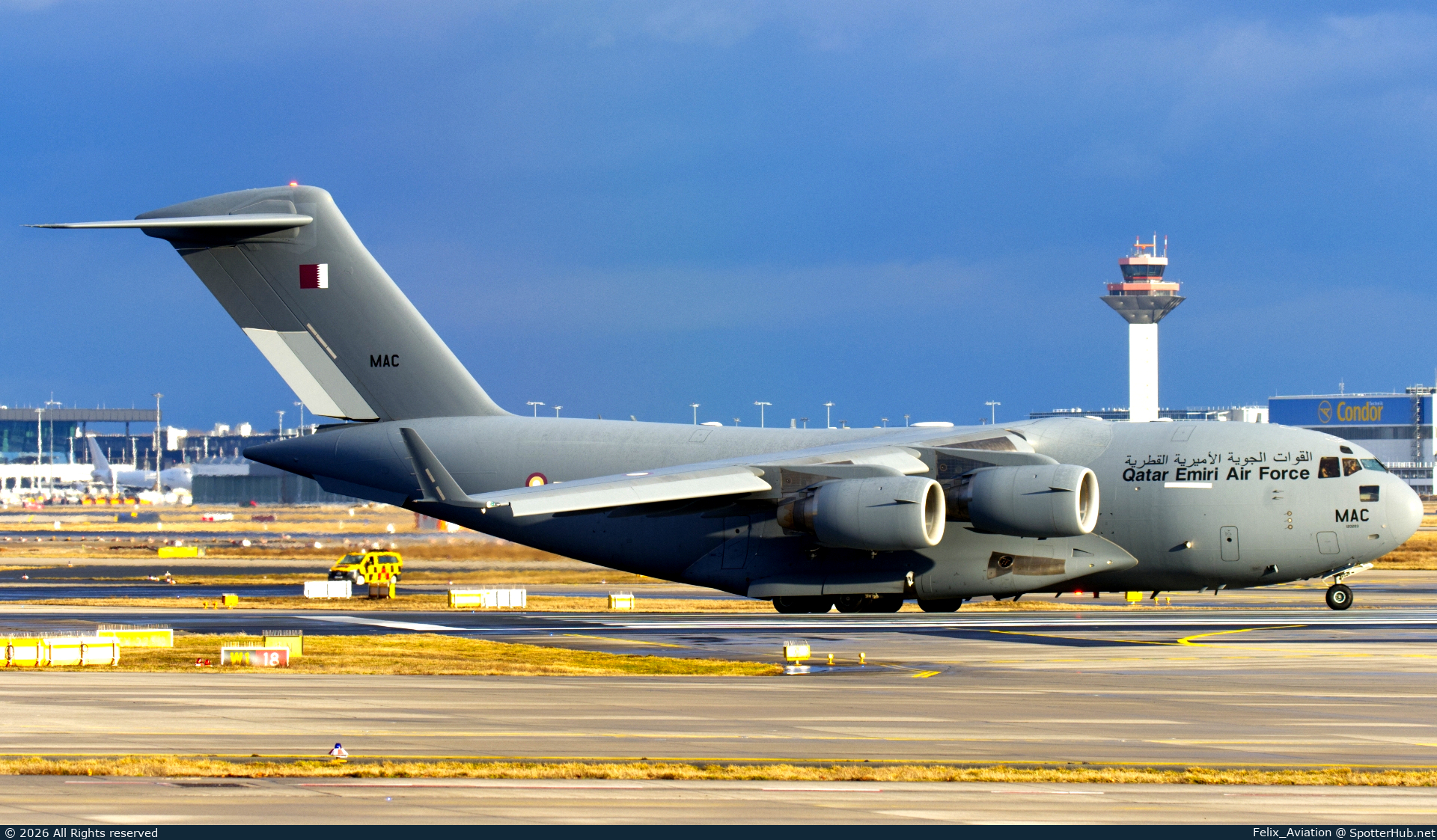 Photo of A7-MAC - Boeing C-17A Globemaster III operated by Qatar Emiri Air Force