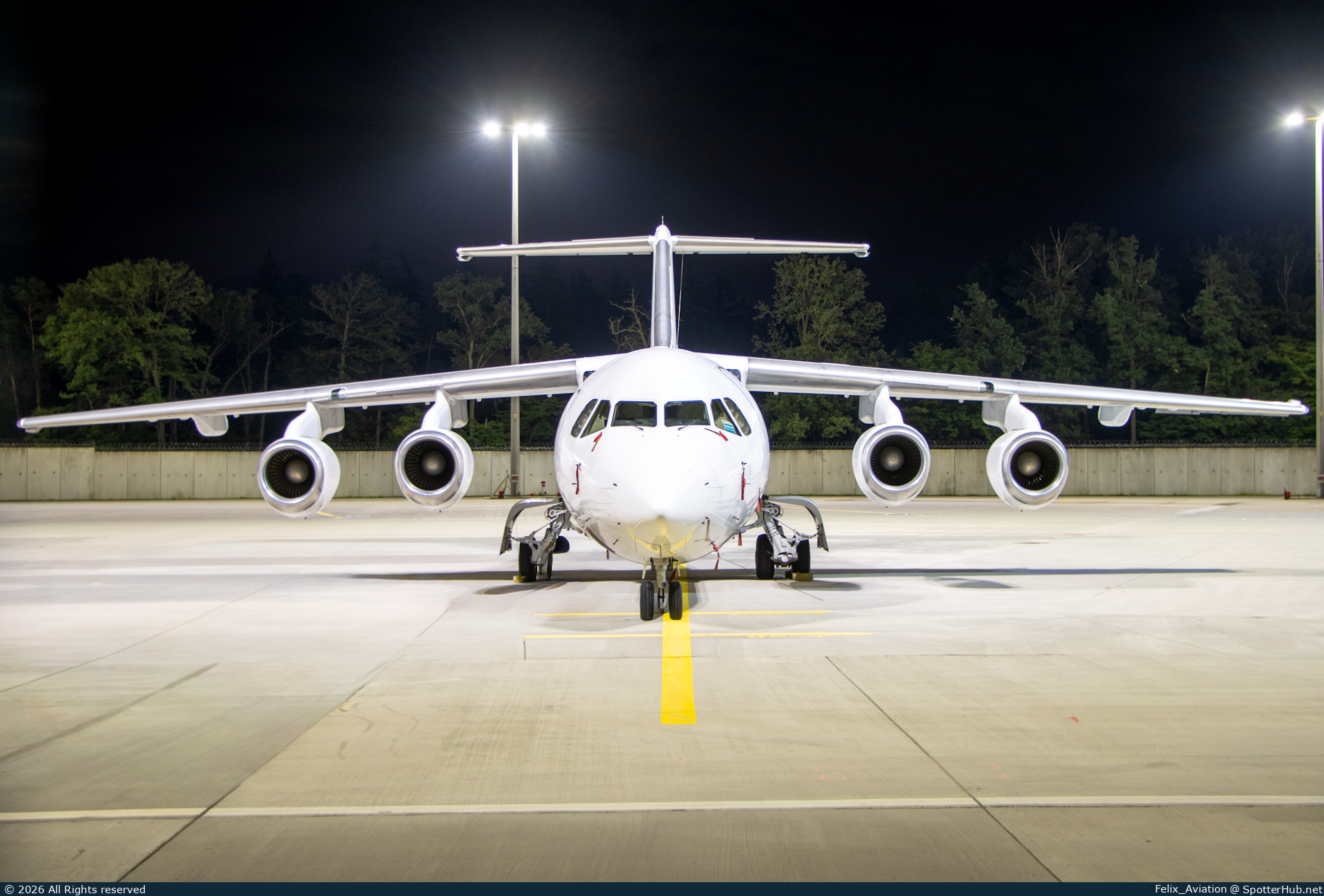 Photo of LZ-BRU - British Aerospace Avro RJ70 operated by Avia Bravo