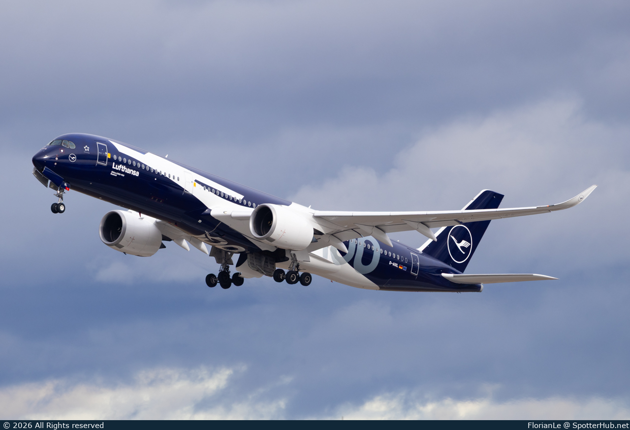 Photo of D-AIXL - Airbus A350-941 operated by Lufthansa