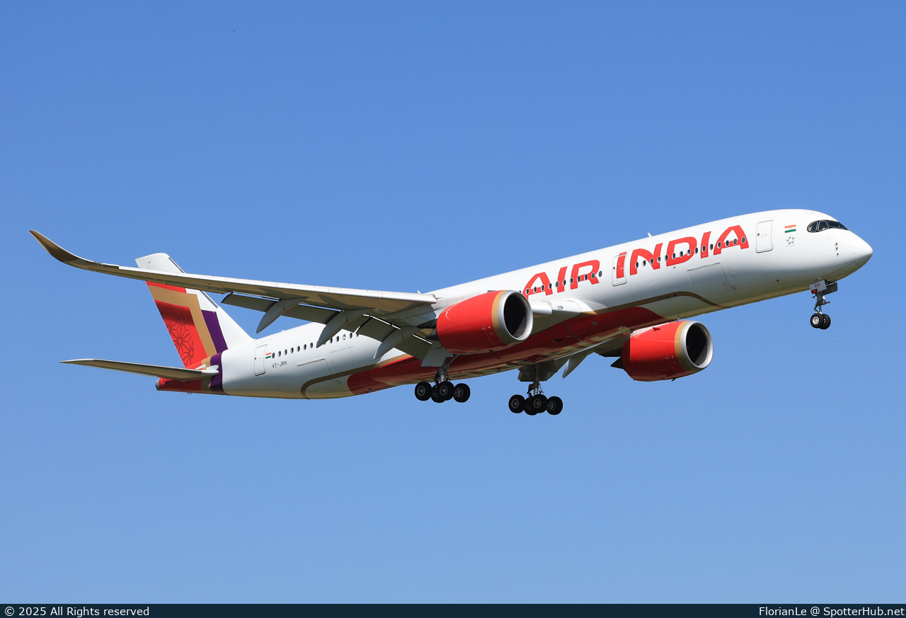 Photo of VT-JRH - Airbus A350-941 operated by Air India