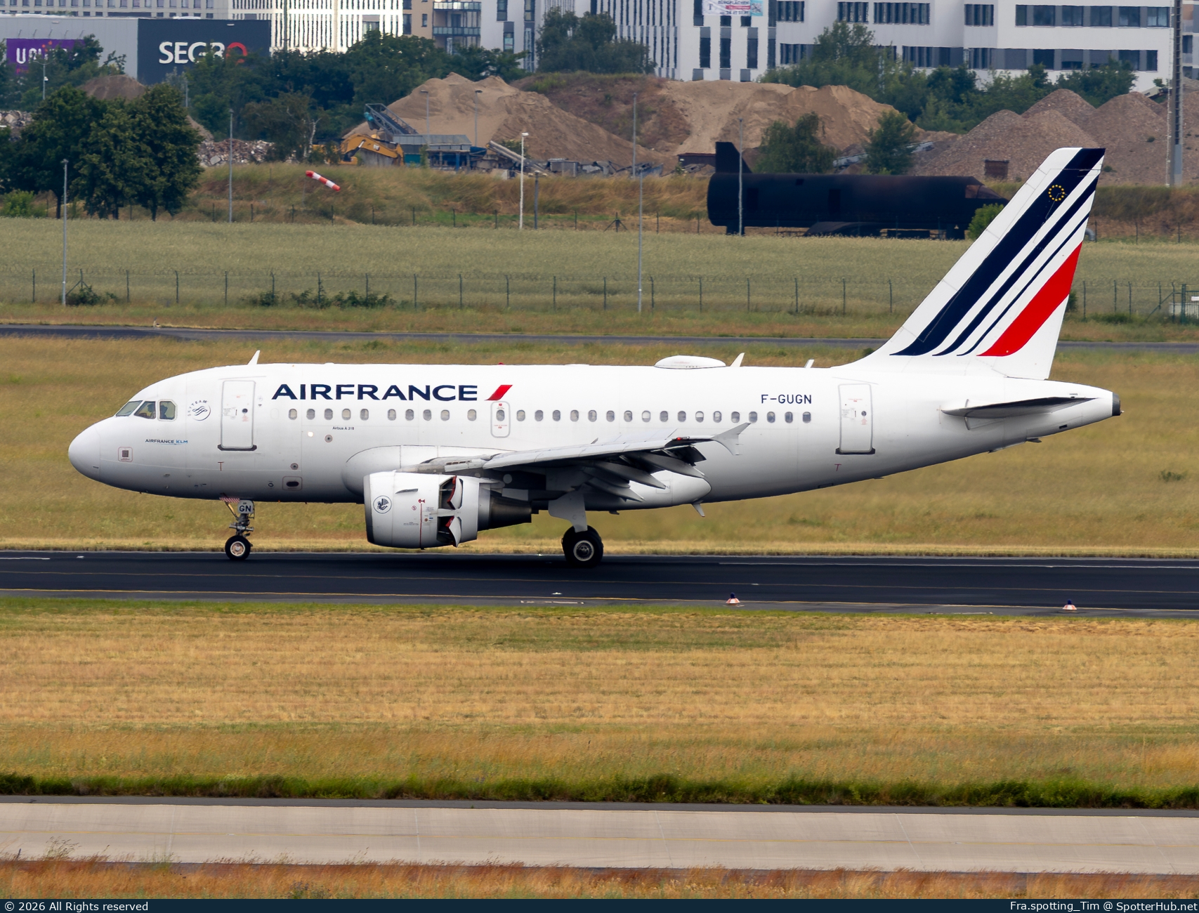 Photo of F-GUGN - Airbus A318-111 operated by Air France
