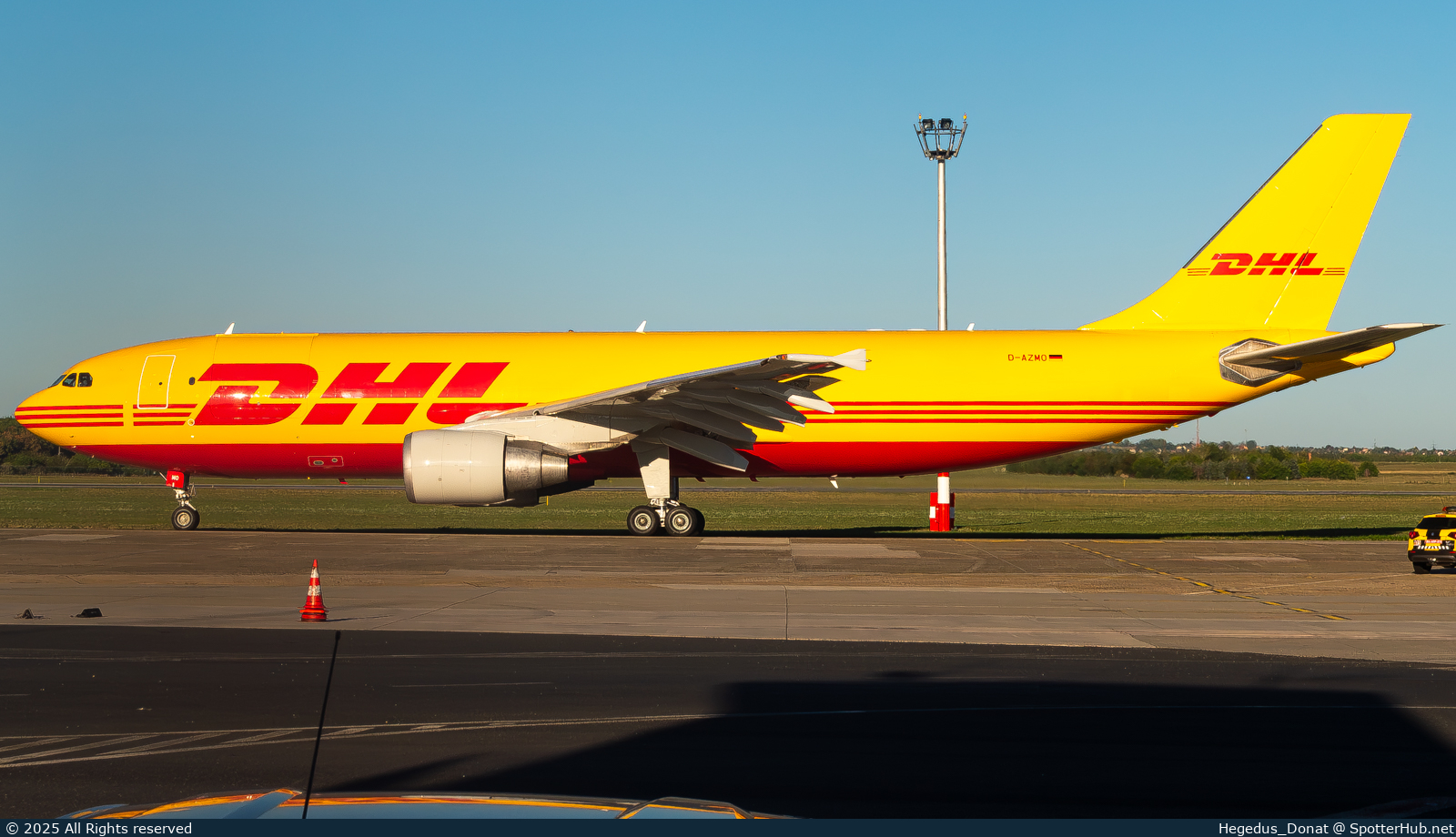 Photo of D-AZMO - Airbus A300B4-622R(F) operated by European Air Transport