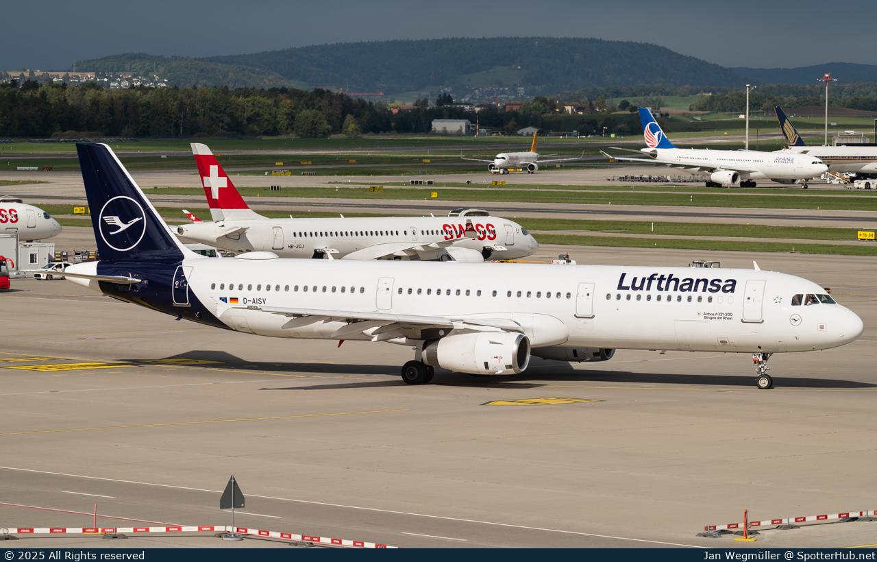 Photo of D-AISV - Airbus A321-231 operated by Lufthansa