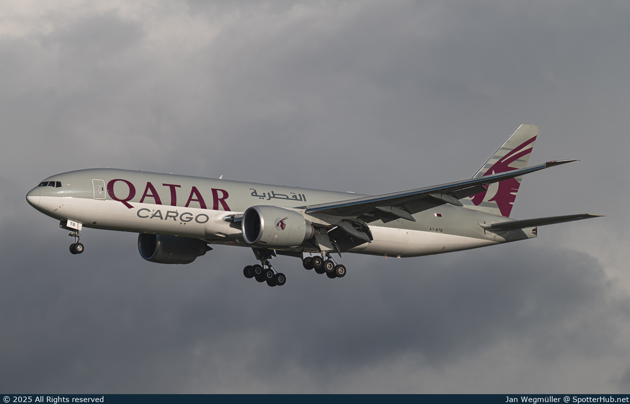 Photo of A7-BTB - Boeing 777-F operated by Qatar Airways Cargo