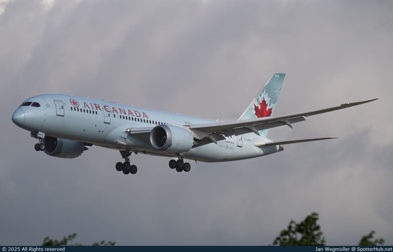 Photo of C-GHPU - Boeing 787-8 Dreamliner operated by Air Canada