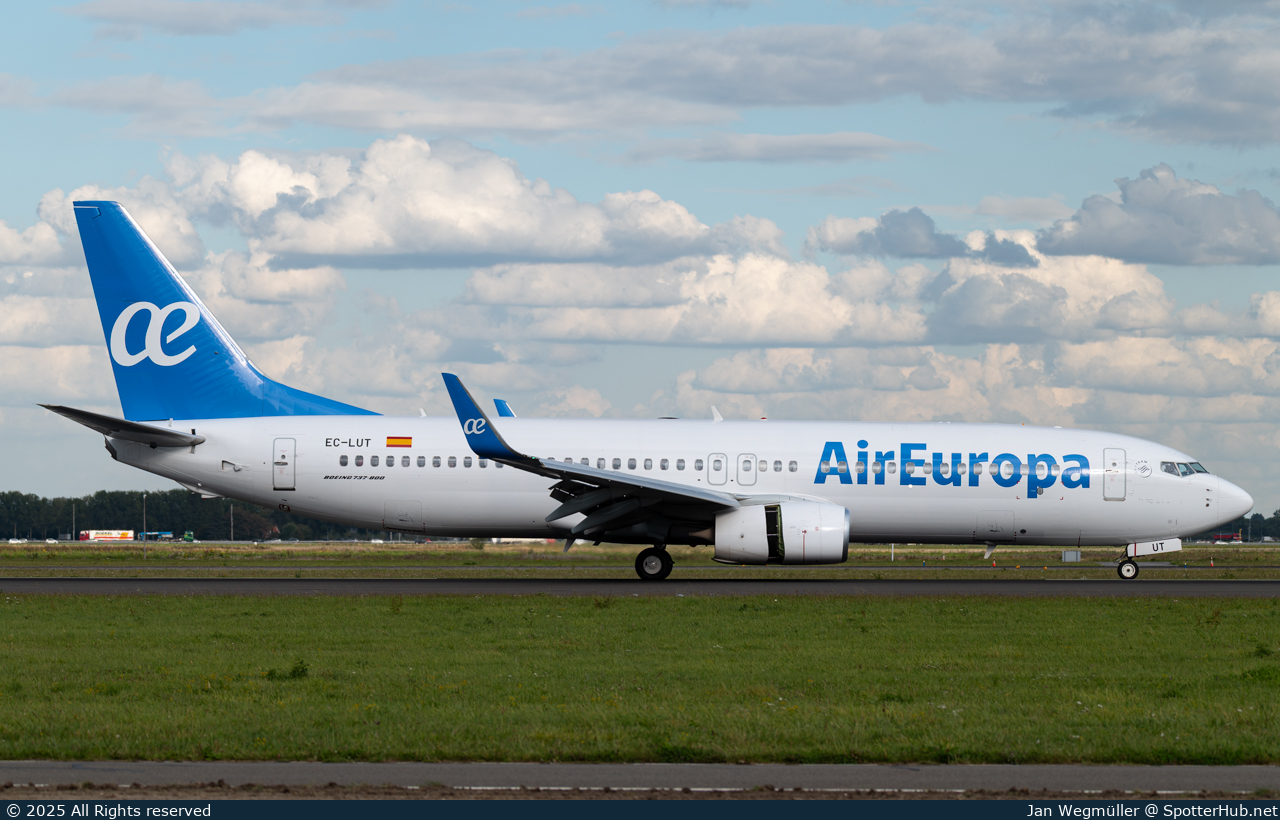 Photo of EC-LUT - Boeing 737-85P operated by Air Europa