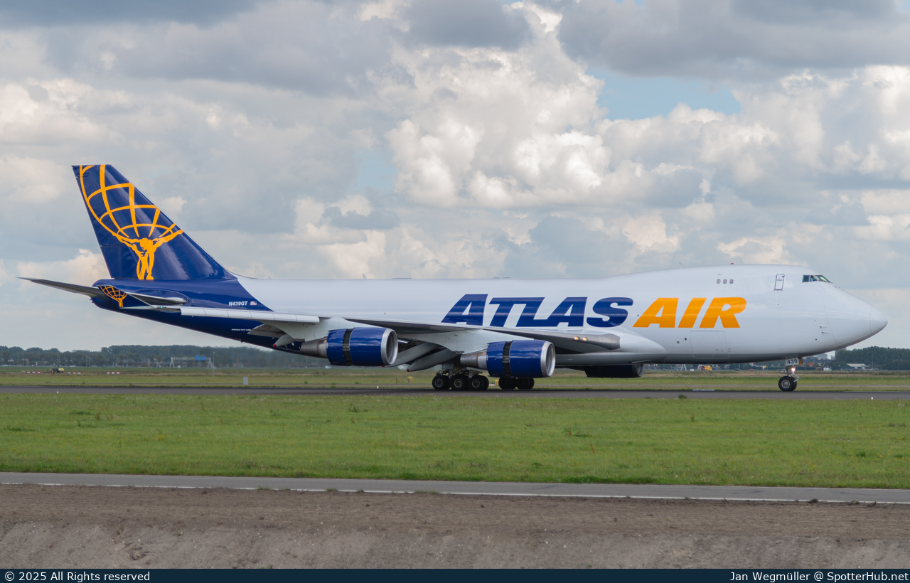 Photo of N439GT - Boeing 747-409F operated by Atlas Air