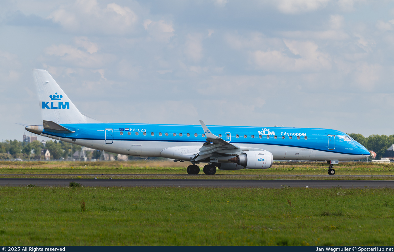 Photo of PH-EZS - Embraer ERJ-190STD operated by KLM Cityhopper