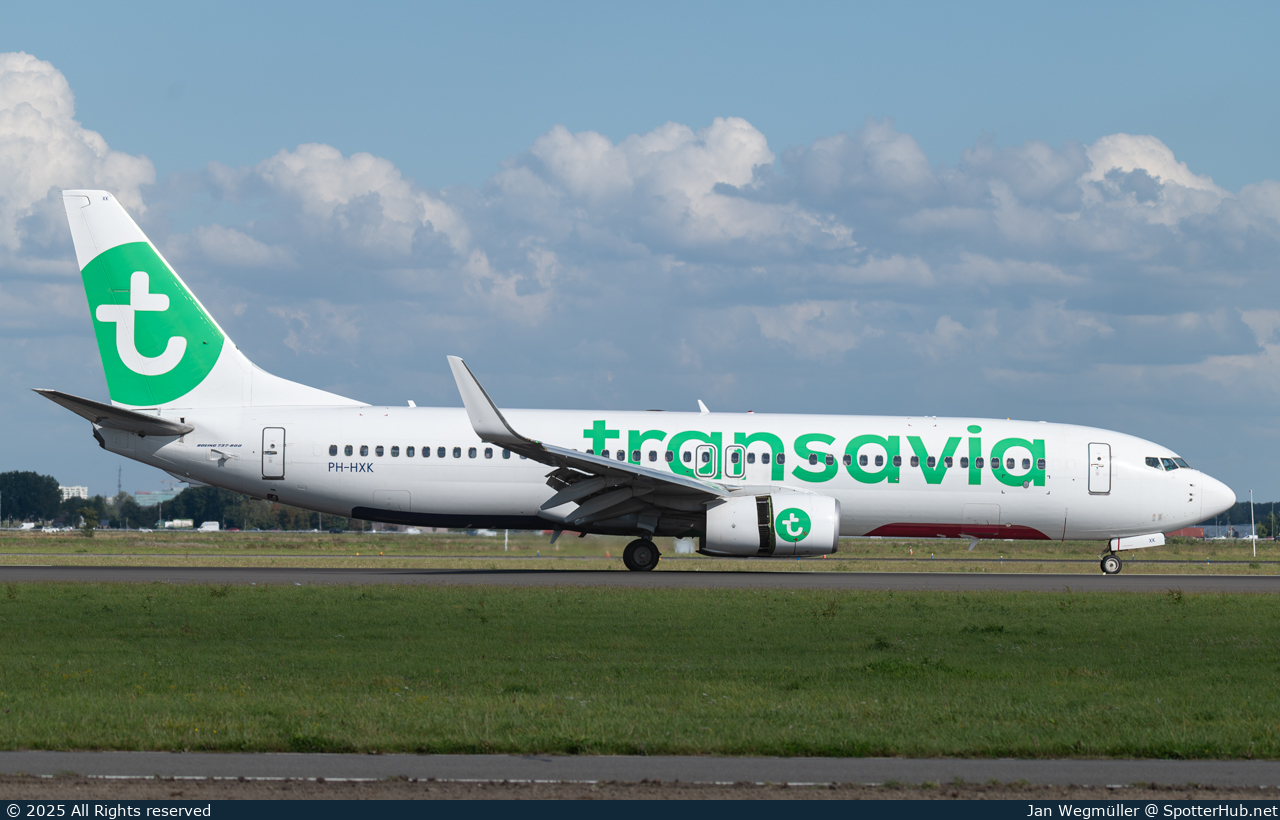 Photo of PH-HXK - Boeing 737-8K2 operated by Transavia