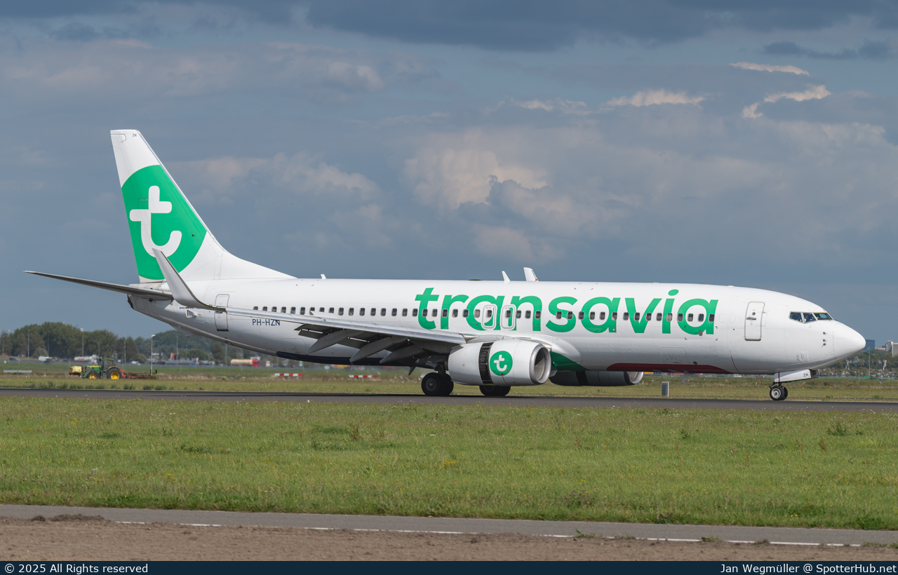 Photo of PH-HZN - Boeing 737-8K2 operated by Transavia