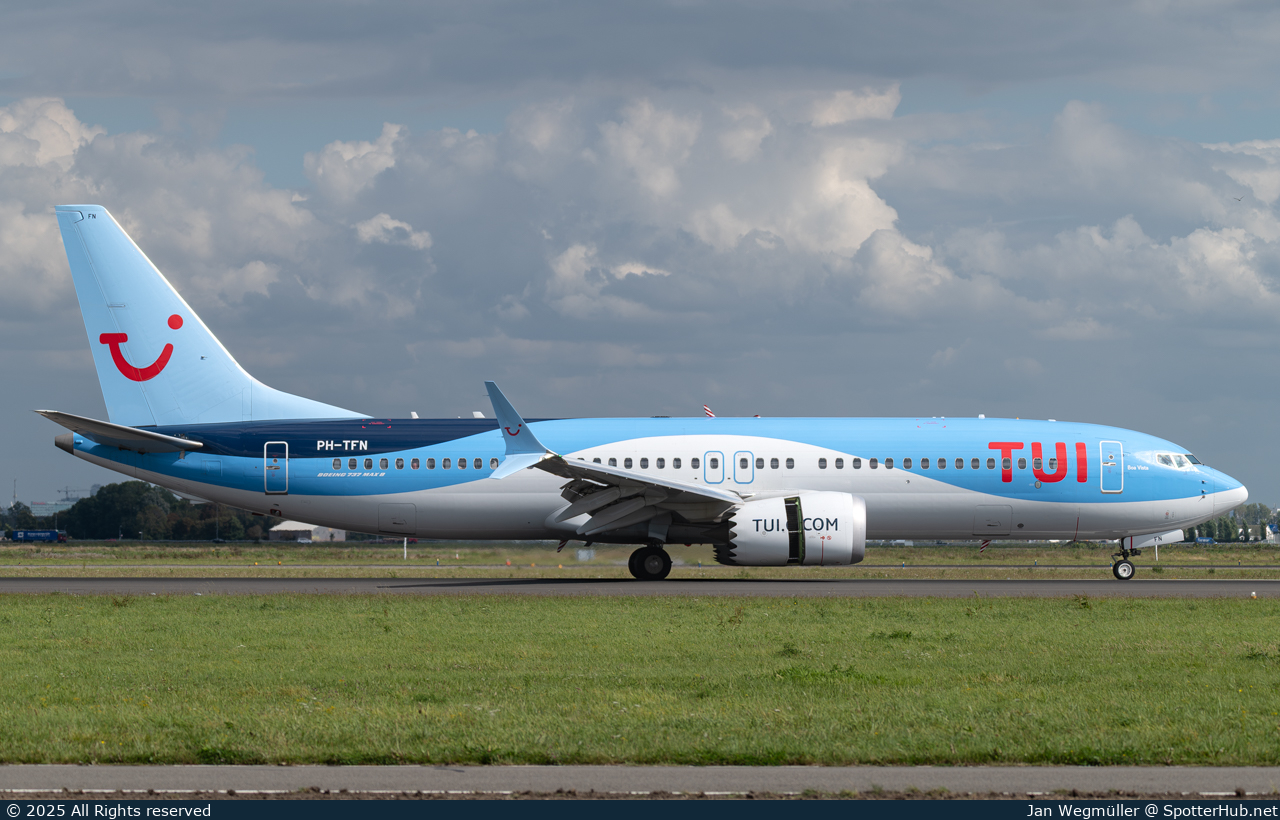 Photo of PH-TFN - Boeing 737 MAX 8 operated by TUI Airlines Nederland