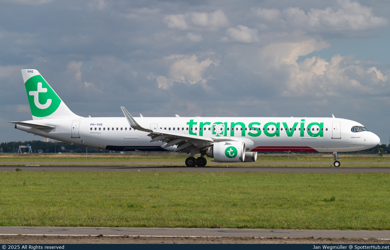 Photo of PH-YHS - Airbus A321-251NX operated by Transavia