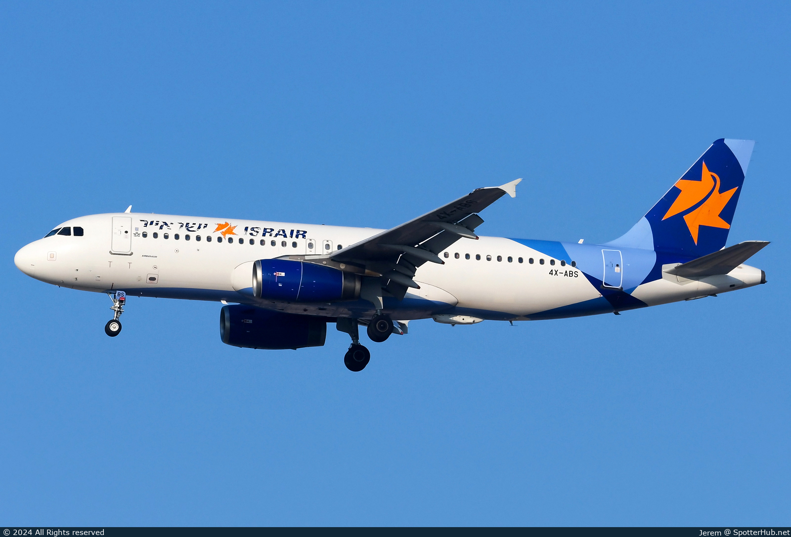 Photo of 4X-ABS - Airbus A320-232 operated by Israir