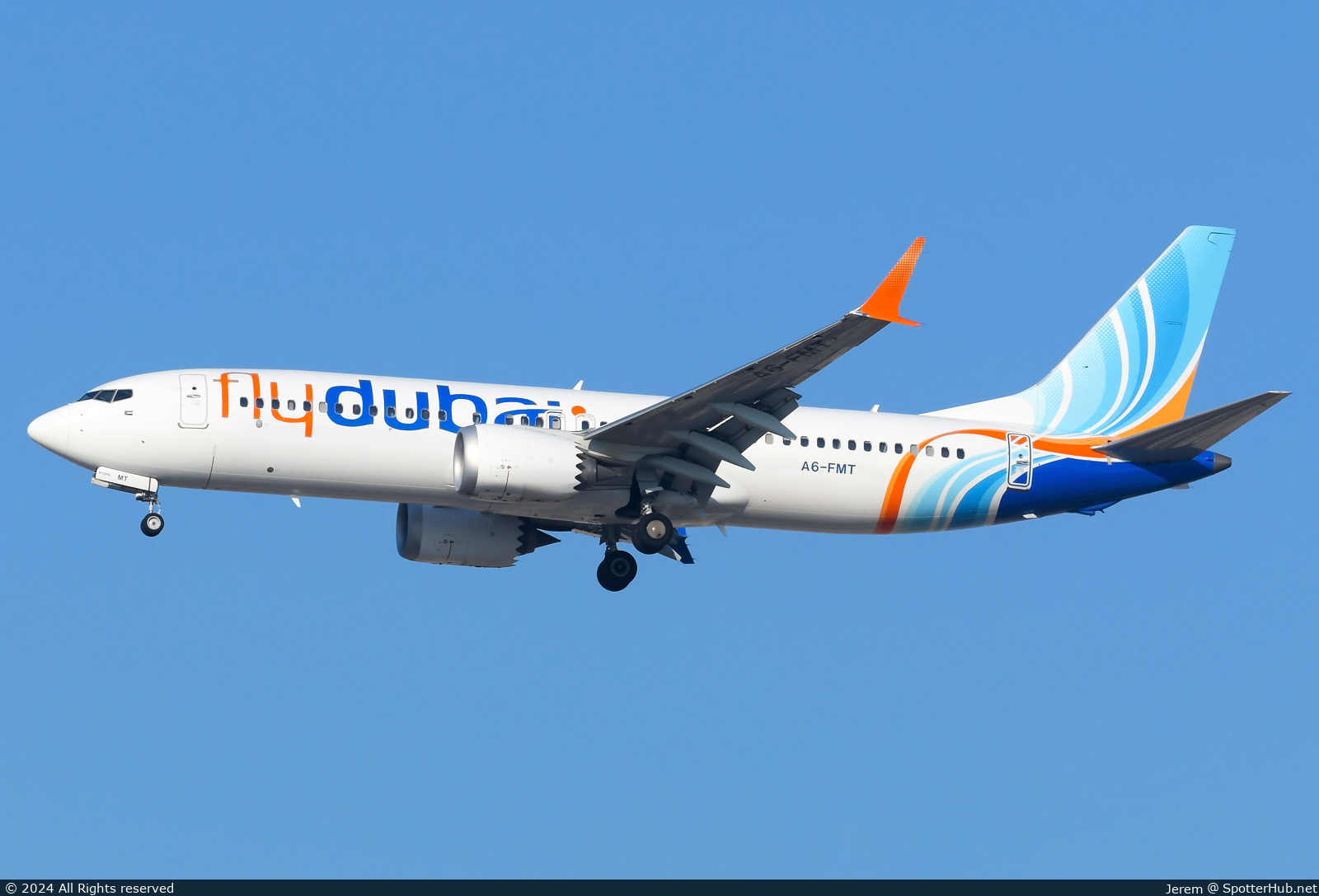 Photo of A6-FMT - Boeing 737 MAX 8 operated by flydubai