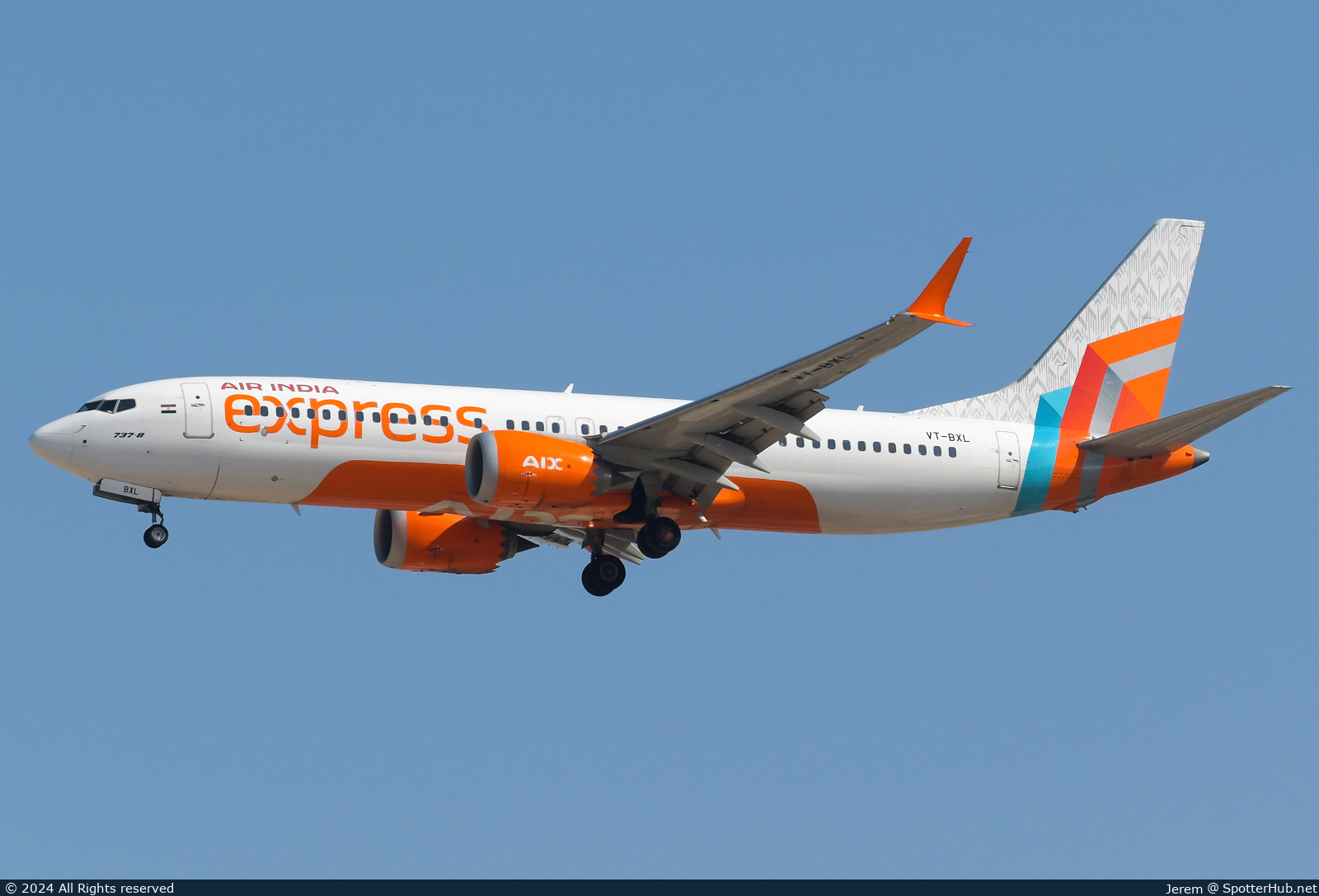 Photo of VT-BXL - Boeing 737 MAX 8 operated by Air India Express