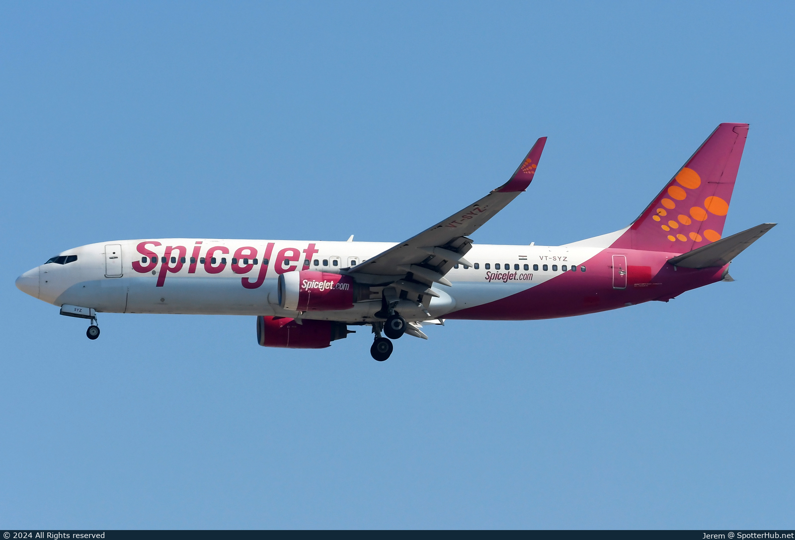 Photo of VT-SYZ - Boeing 737-85R operated by SpiceJet