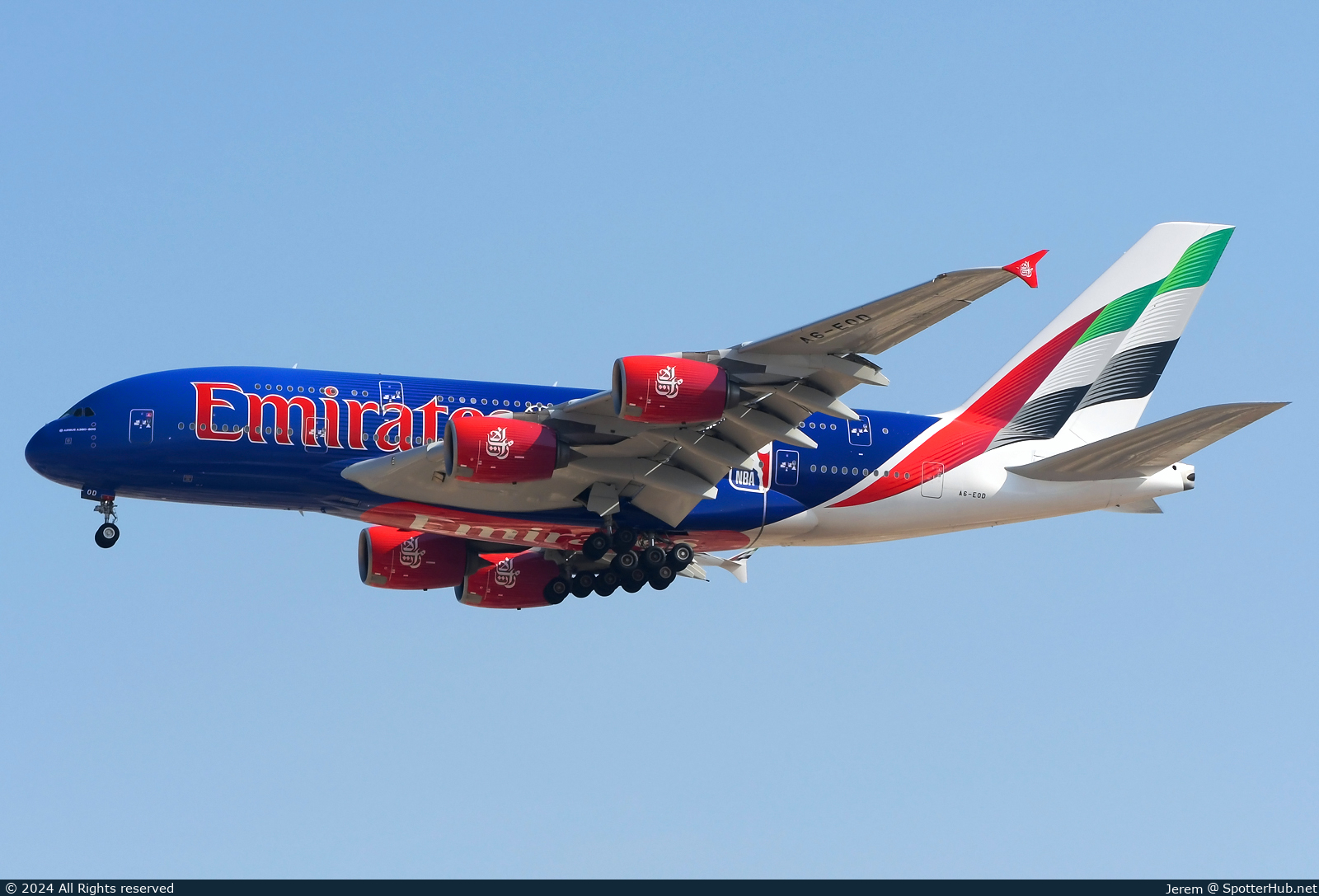 Photo of A6-EOD - Airbus A380-861 operated by Emirates
