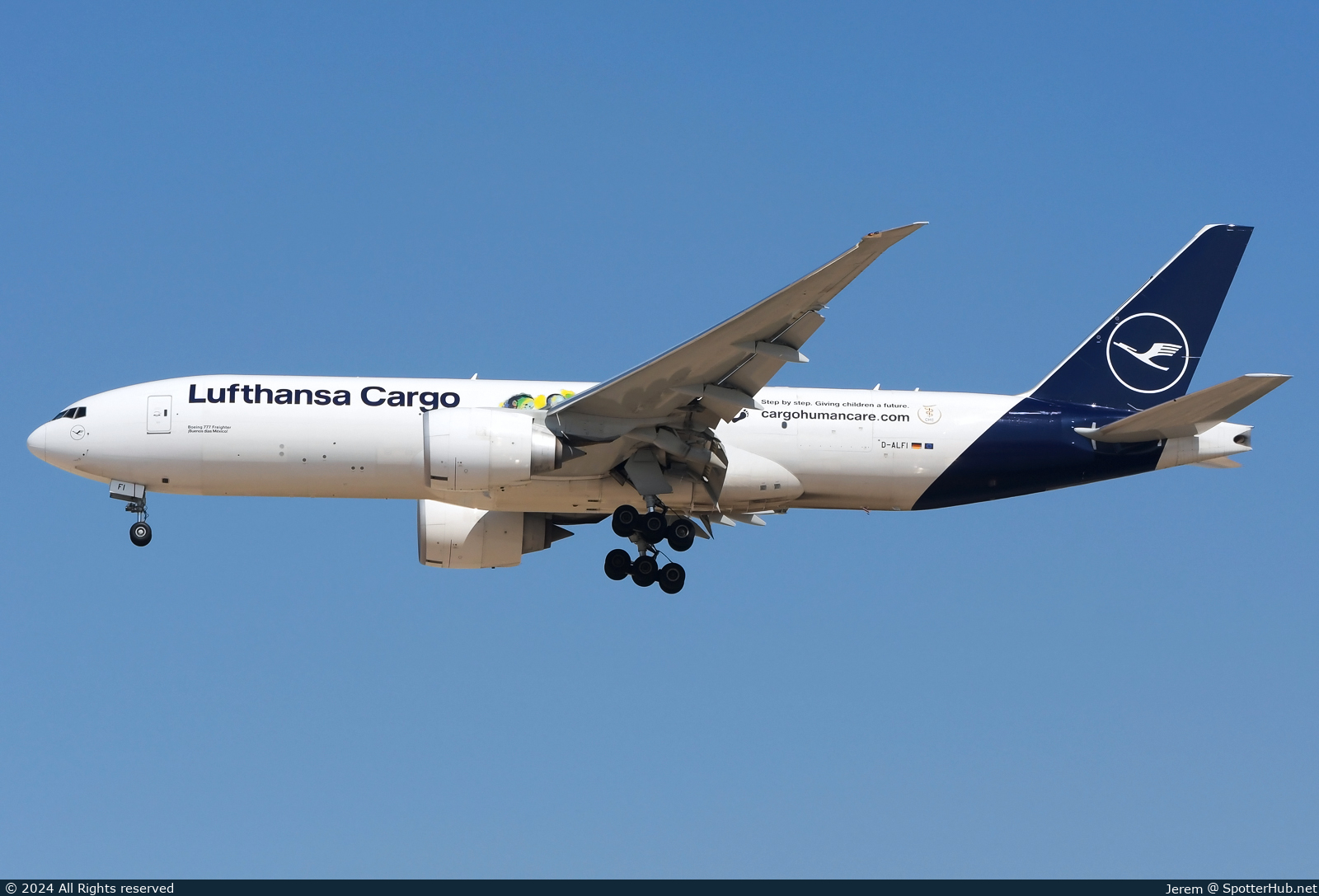 Photo of D-ALFI - Boeing 777-FBT operated by Lufthansa Cargo