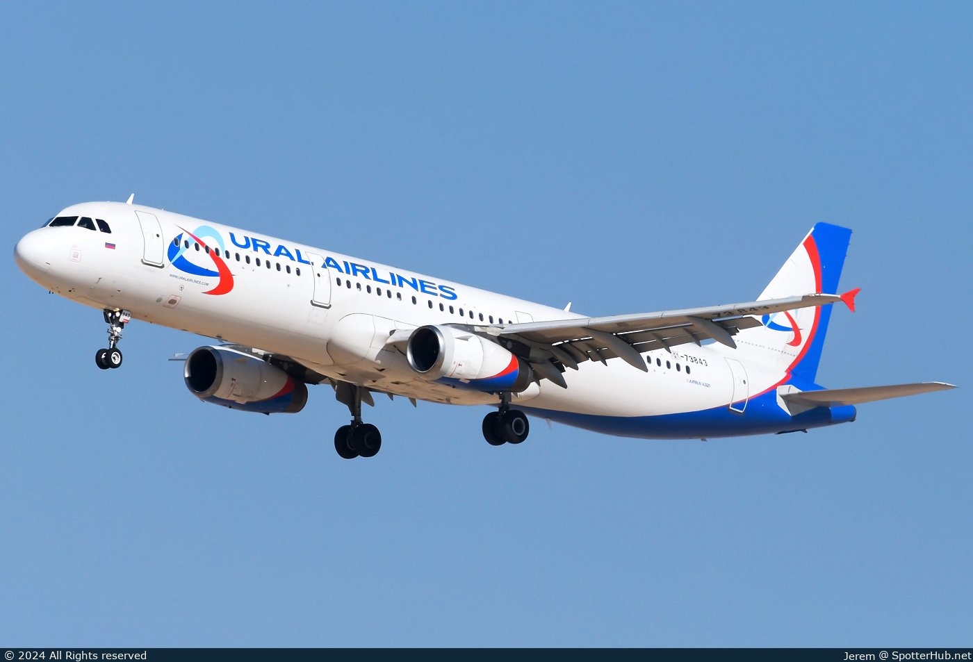 Photo of RA-73843 - Airbus A321-231 operated by Ural Airlines