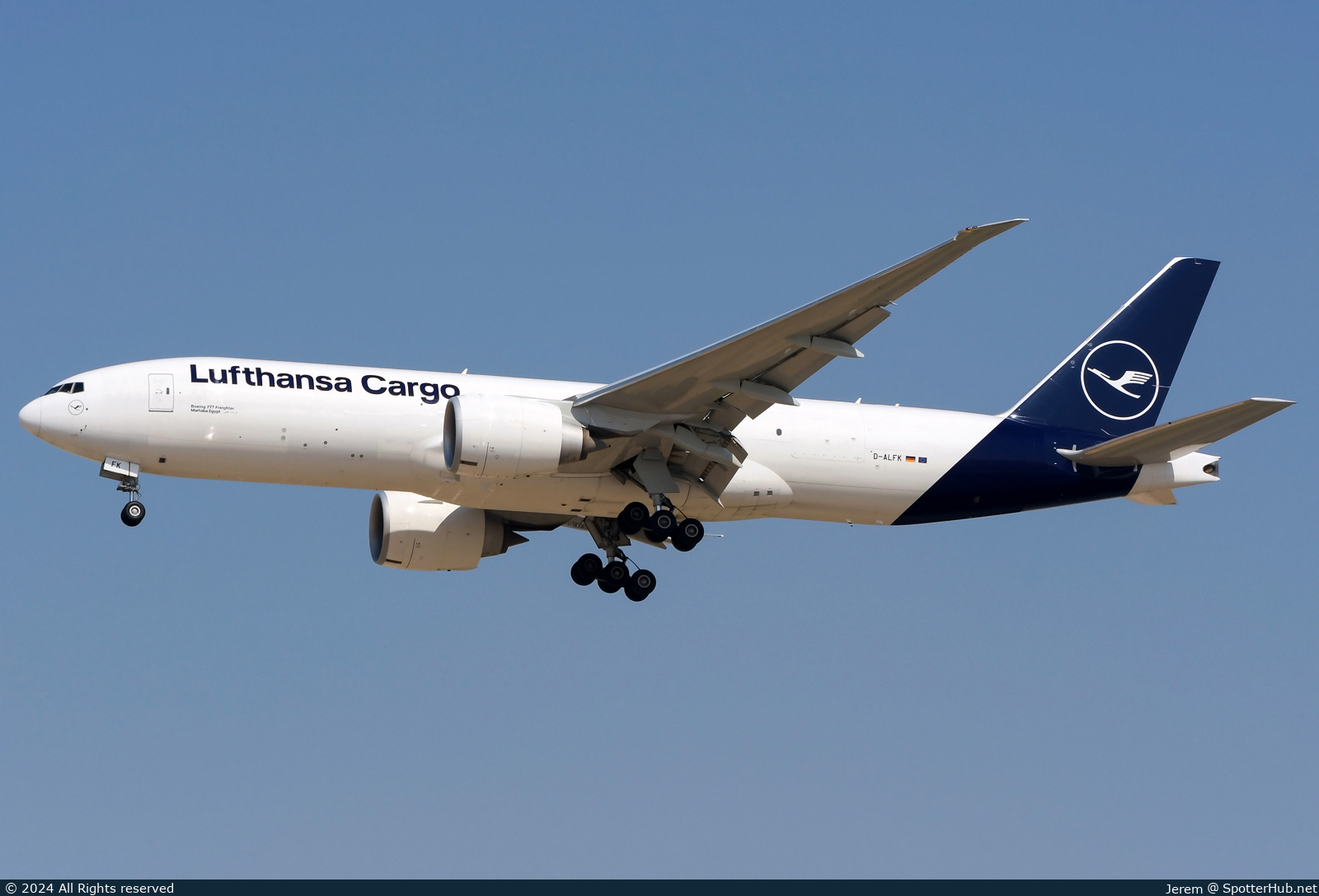 Photo of D-ALFK - Boeing 777-FBT operated by Lufthansa Cargo
