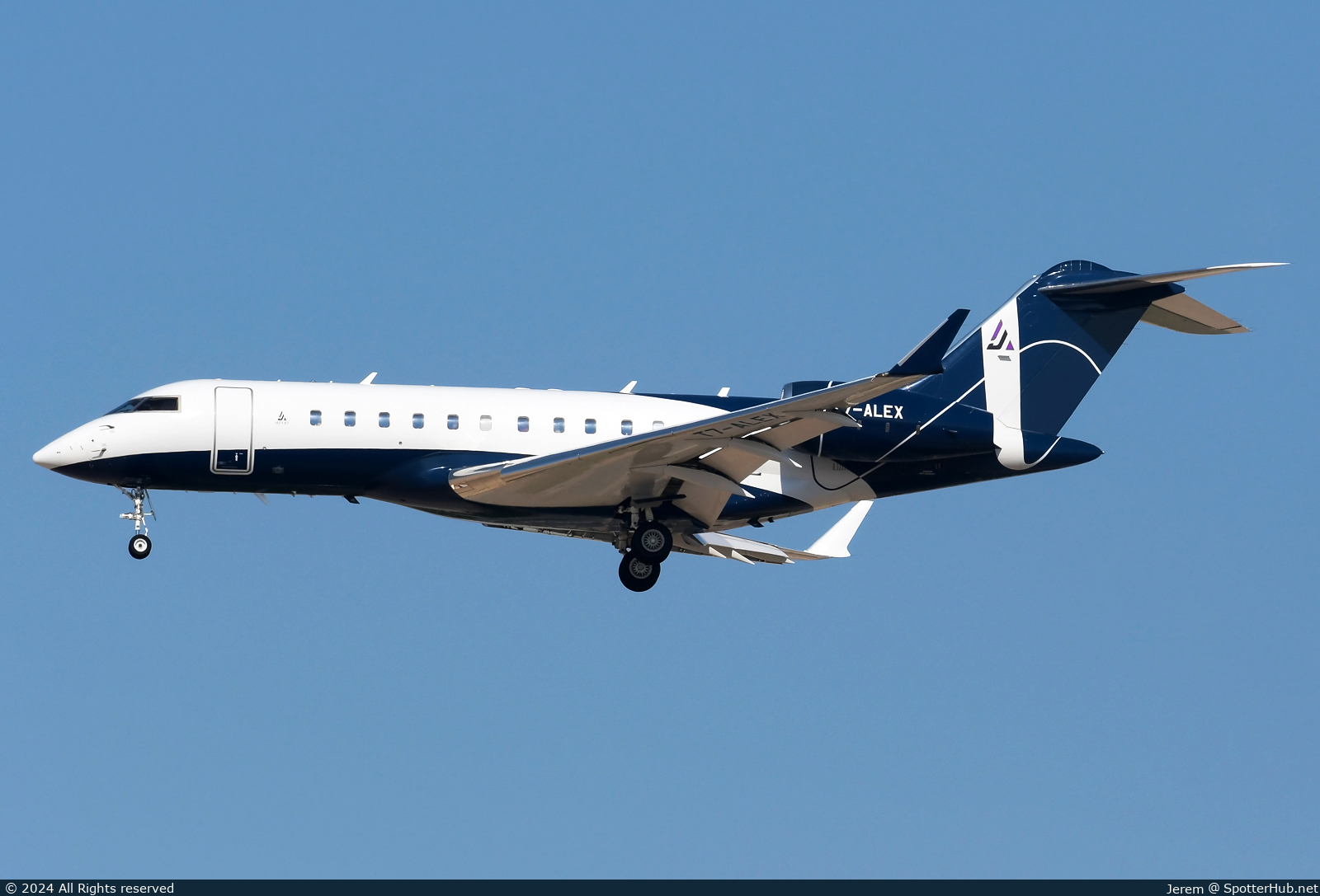 Photo of T7-ALEX - Bombardier Global 5000 operated by Alex Jet