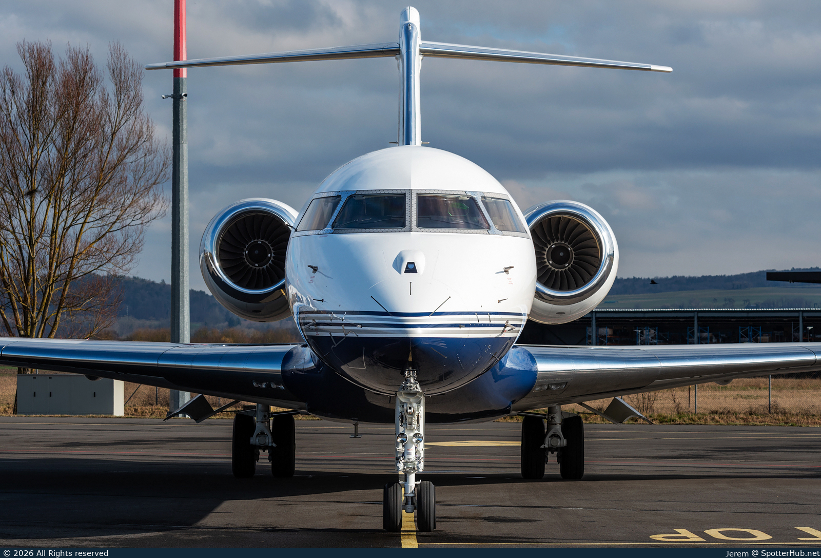 Photo of C-FFCD - Bombardier Global Express XRS operated by Execaire
