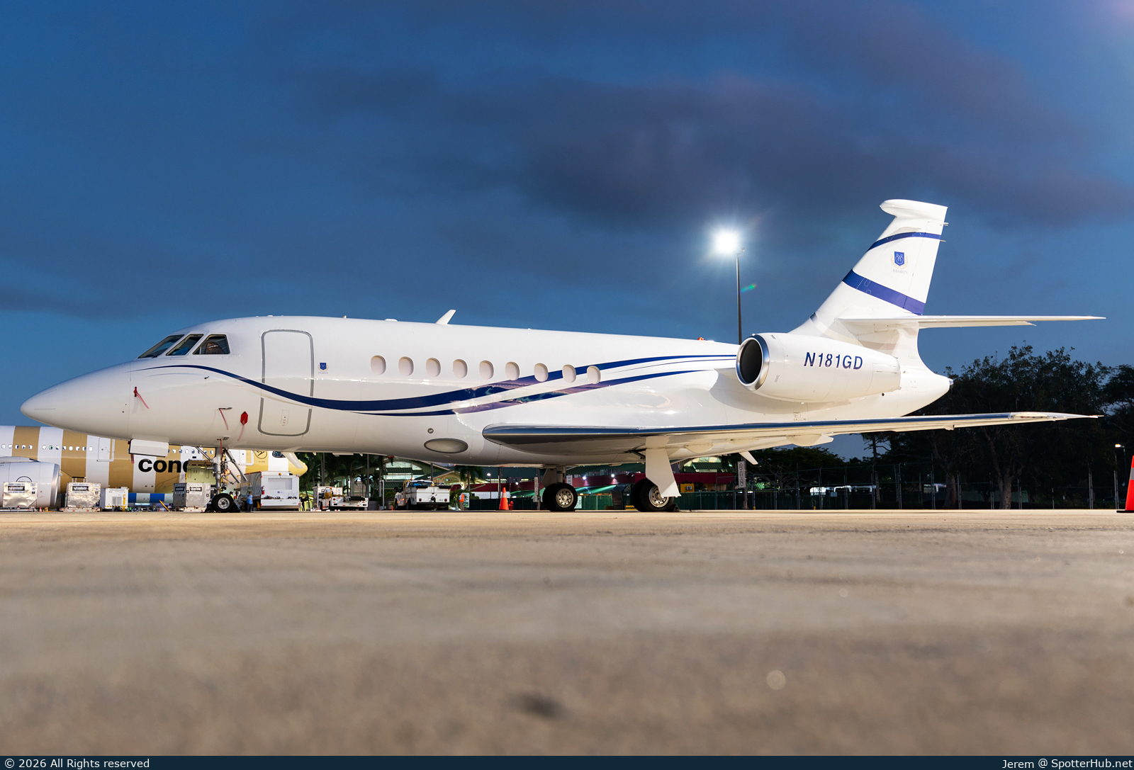 Photo of N181GD - Dassault Falcon 2000 operated by Grupo Daabon